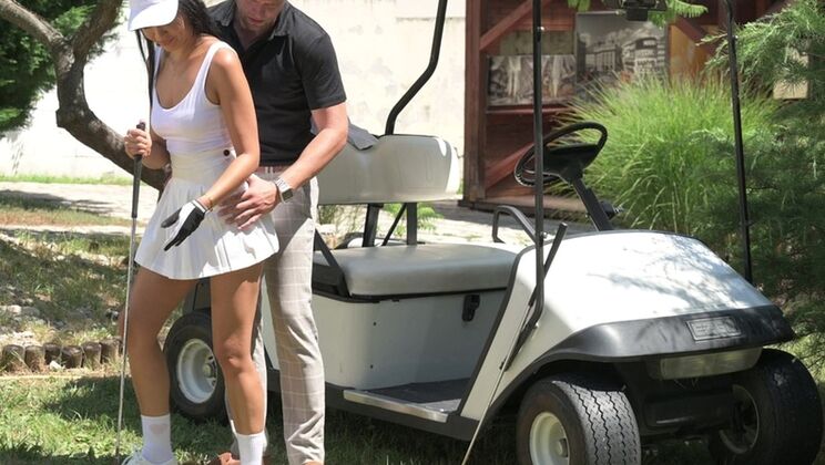 Vince Karter Fucks Asia Vargas In Porn Box's Hole In One